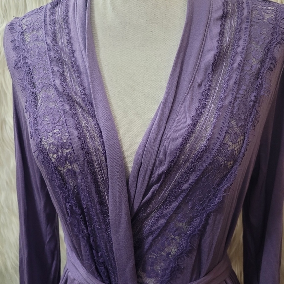 Jessica Simpson Nursing Robe - Picture 2 of 2